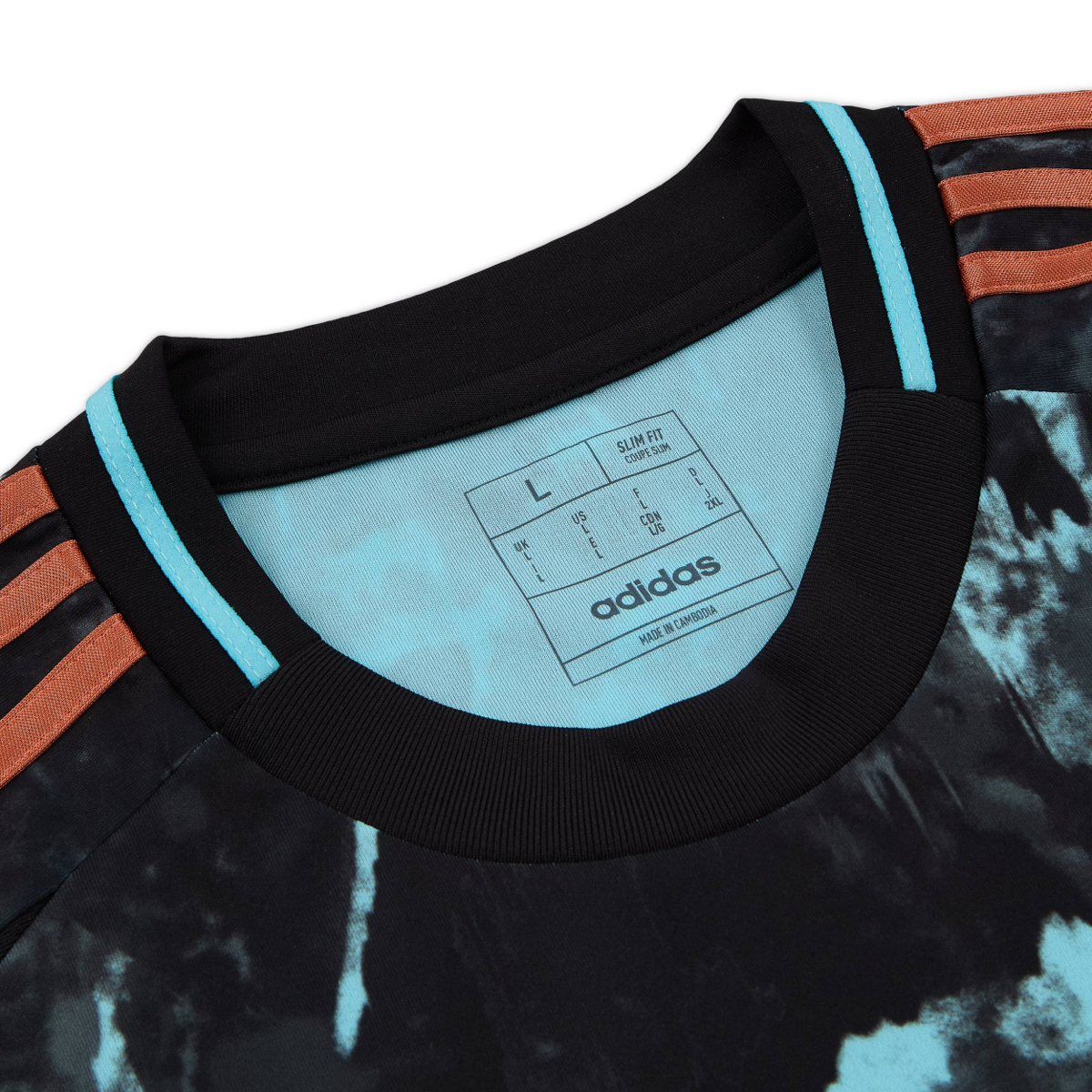 2024-25 FC Bayern München Third Kit