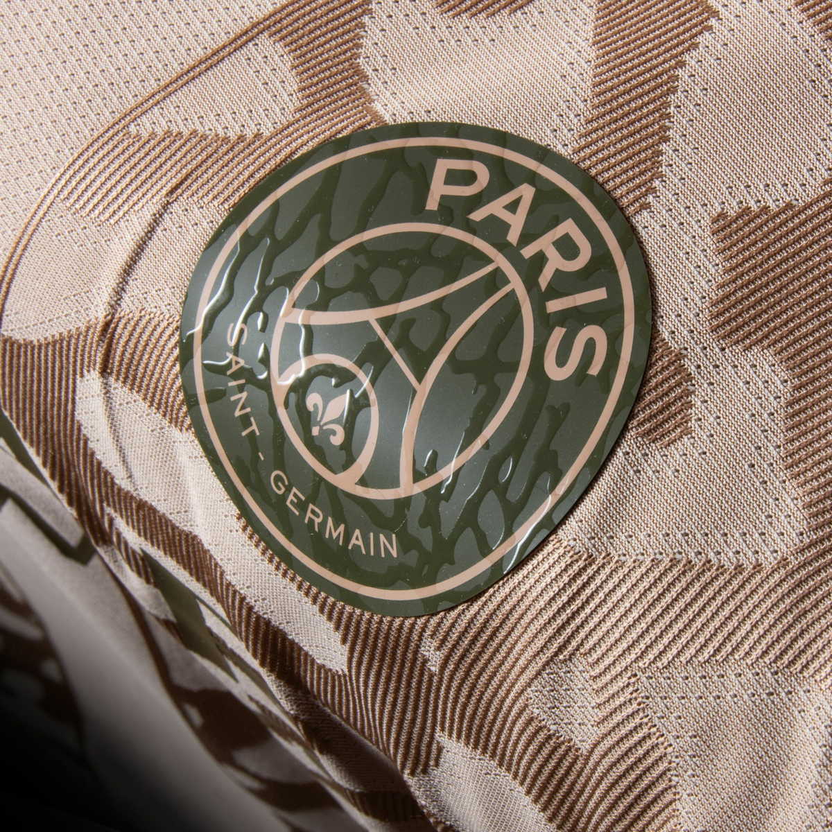 2023-24 Paris Saint-Germain FC 4th Kit