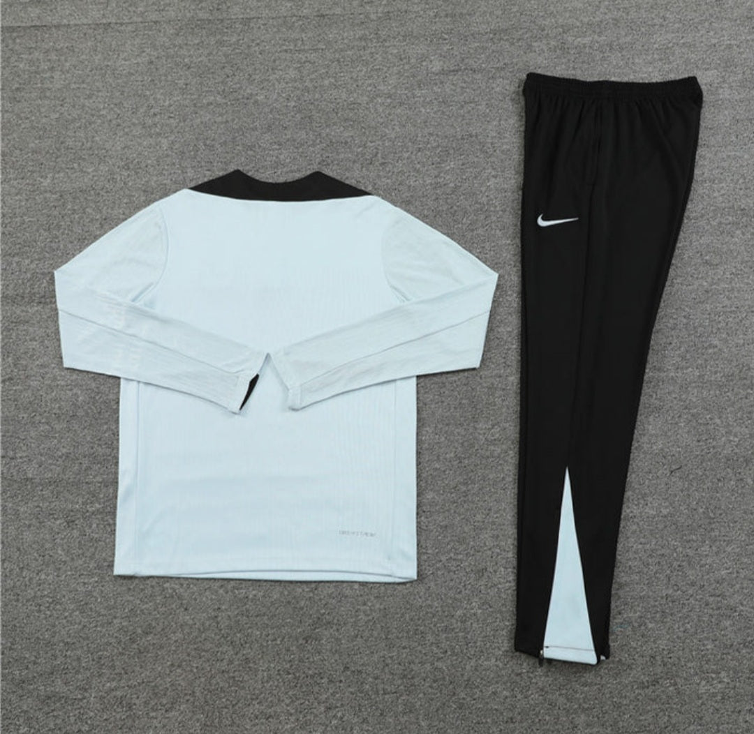 Barcelona Quarter Zip Black And White Training suit/tracksuit
