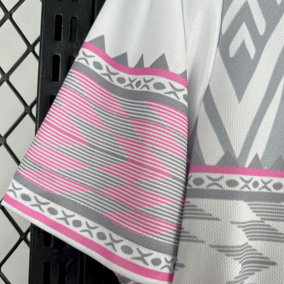 Special Edition 2026 Mexico Pink Kit